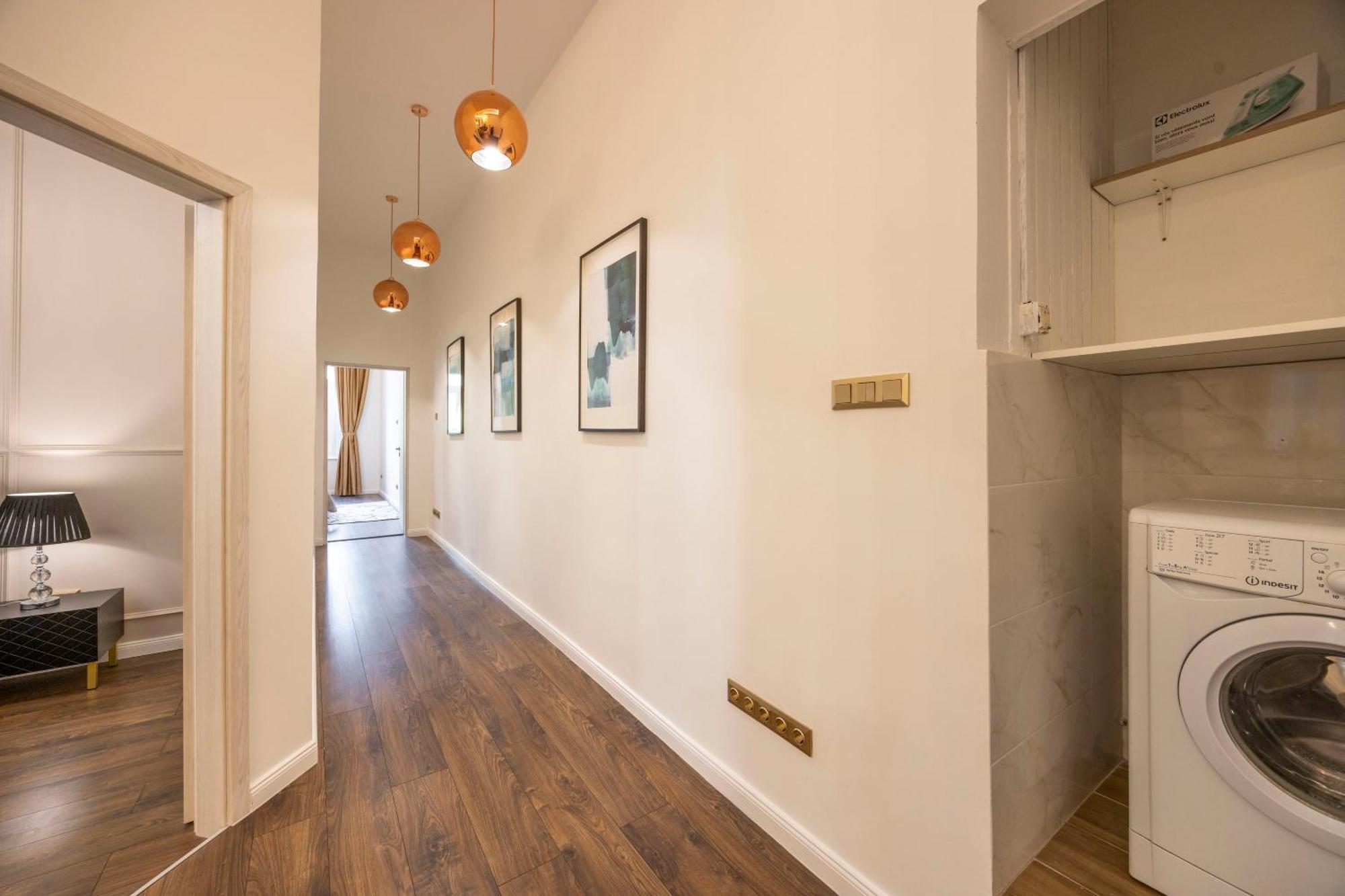 Exclusive Downtown Quentin Residence By Prestige Homes Budapeste Exterior foto